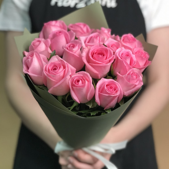 Букеты из роз Букет из 17 роз (40 см)